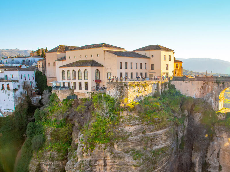 Comfort İspanya & Endülüs Turu Türk Hava Yolları ile 7 Gece Ekstra Turlar Dahil BCN-MAD 2026 Dönemi