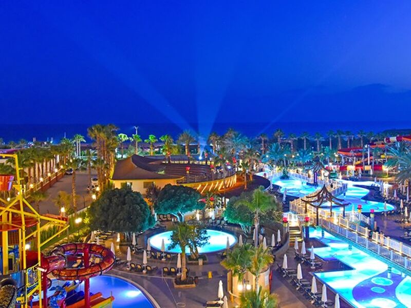 Royal Dragon Hotel