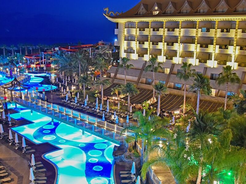Royal Dragon Hotel
