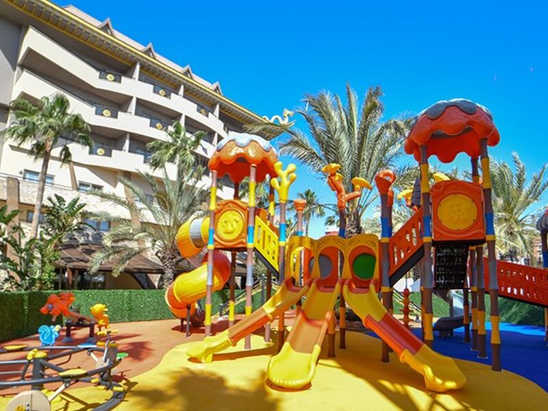 Royal Dragon Hotel
