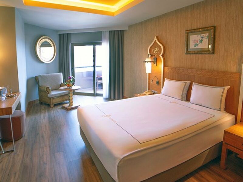 Royal Dragon Hotel