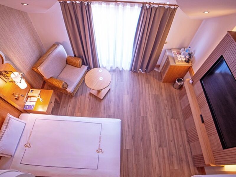 Royal Dragon Hotel