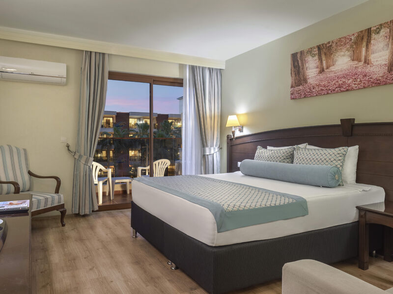 Selge Beach Resort & Spa